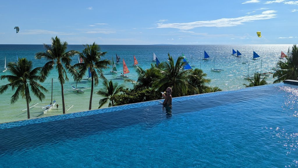 the lind infinity pool