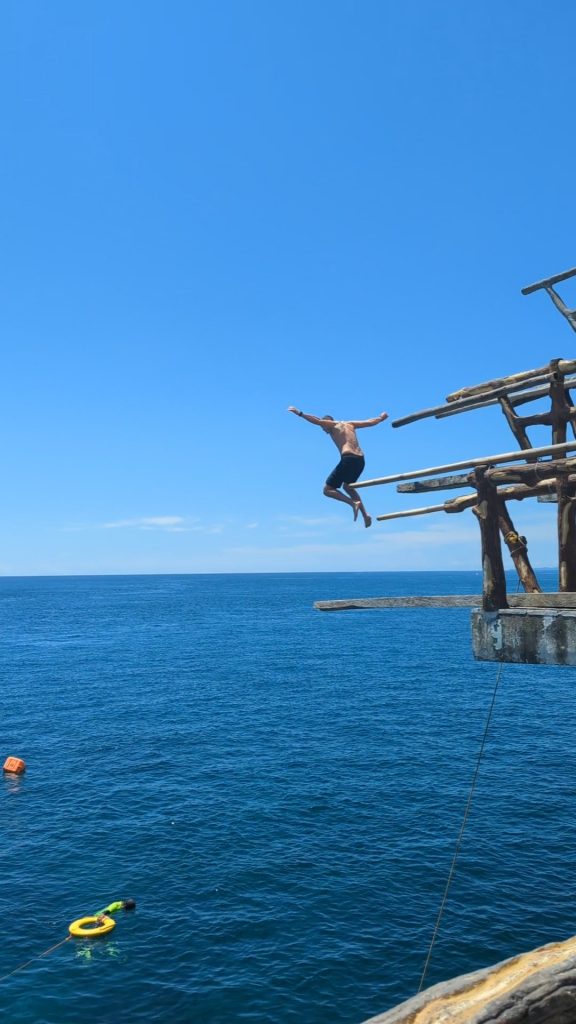 boracay cliff jump